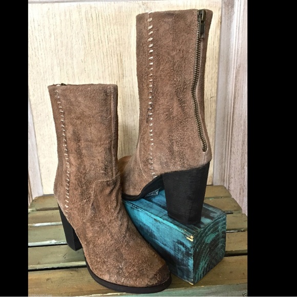 Free People brown suede Cowboy  back zipper Boots - Picture 3 of 4