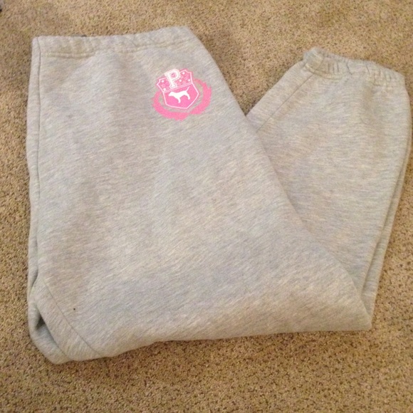 Gray vs sweatpants