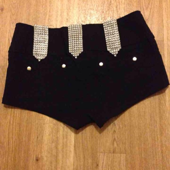 Diamond shorts 💟 - Picture 2 of 3
