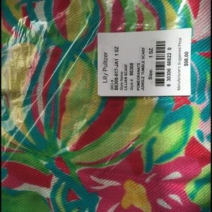 New in package Lillian scarf jungle tumble