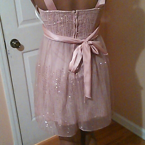 Dress - Picture 2 of 2