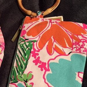 target nosy Posey wristlet