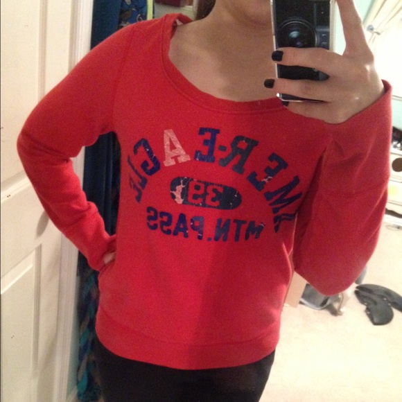 American Eagle Wide Neck Sweatshirt - Picture 2 of 2