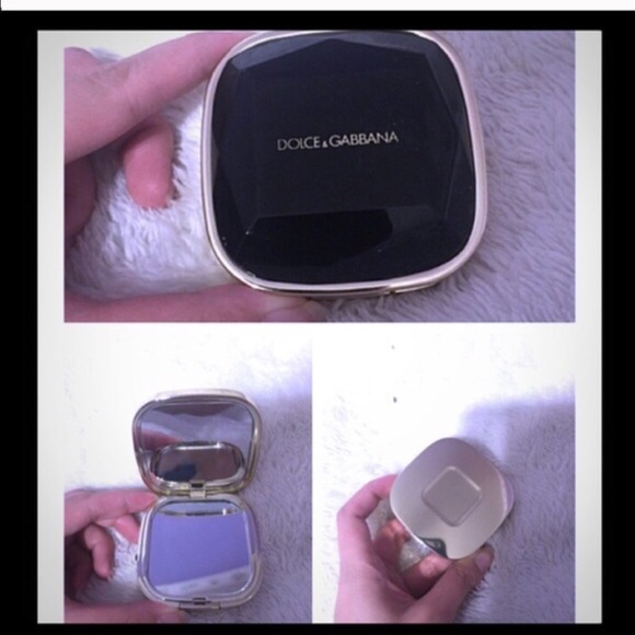 Dolce&gabana small travel size compact mirror!