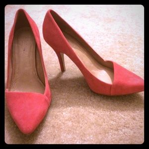 Brand new Madewell Mira coral suede pumps 6.5