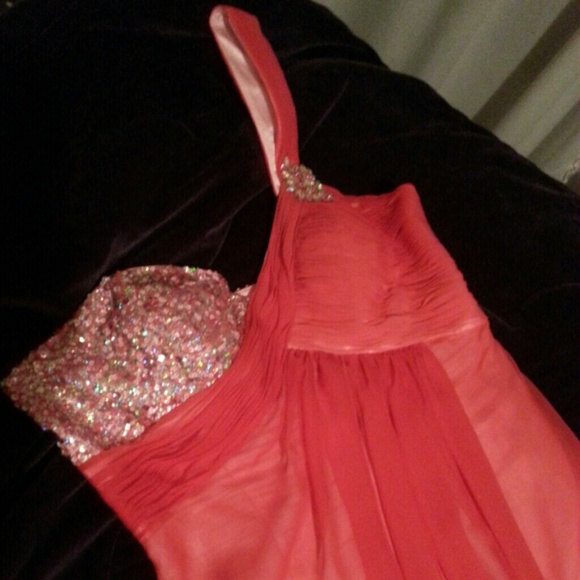 Prom Dress!!! - Picture 2 of 4