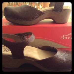 Dansko "Sam Tooled" Size 40
