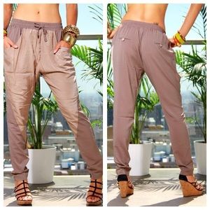 Bundle🌸 L boho dress, and L modern day trousers.