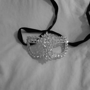 Masquerade fully diamond mask