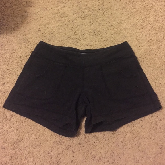 Black old navy workout shorts