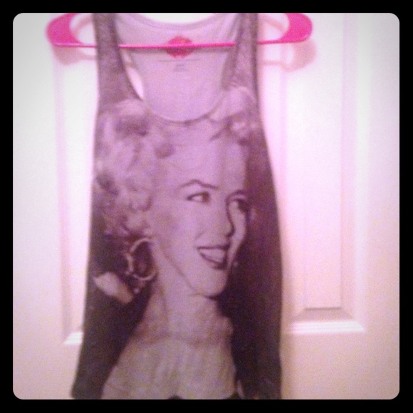 Marlin Monroe Lose muscle shirt