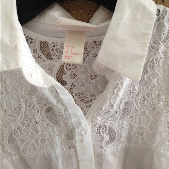 White tank top with lace detailing - Picture 2 of 2