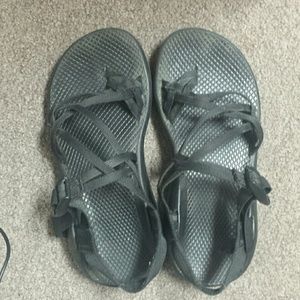 CHACOS black good condition