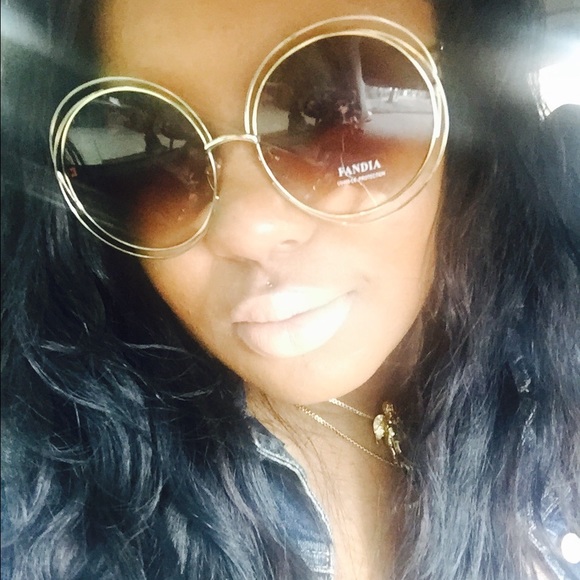 HAZEY BABY OVERSIZED SUN SHADES😍