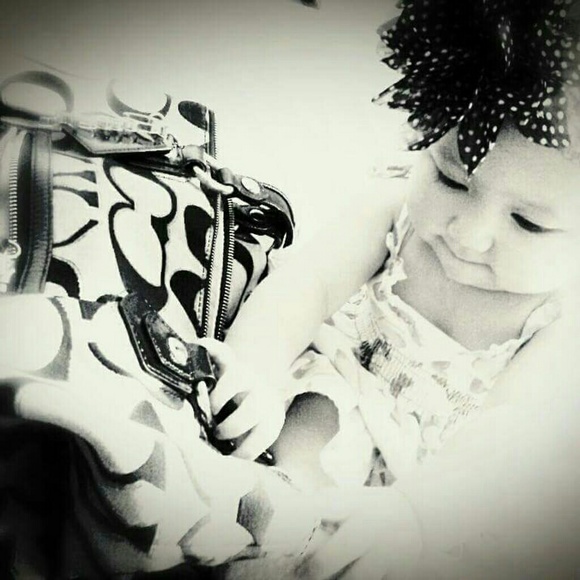 MeEt YoUr FeLlow PoShEr - Picture 4 of 4