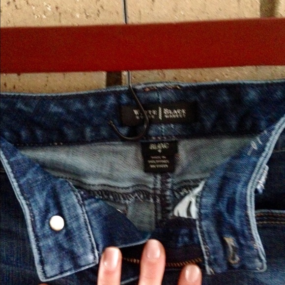 White House black market shorts - Picture 2 of 2