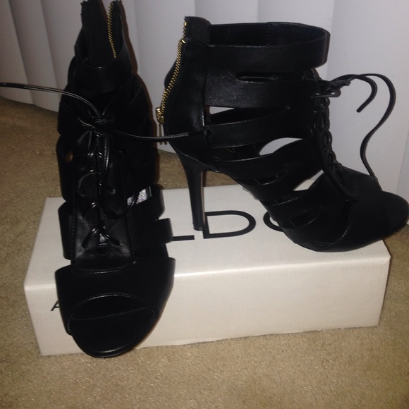 Aldo black heels