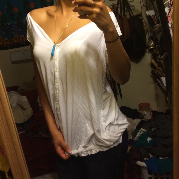 🚫🚫sold🚫🚫White button down flowy blouse - Picture 2 of 2