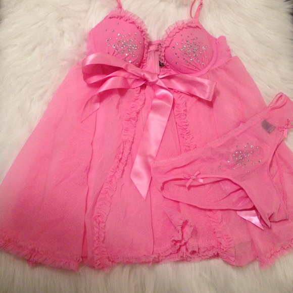 🌸Stunning Victoria's Secret Lingerie/panty set🌸