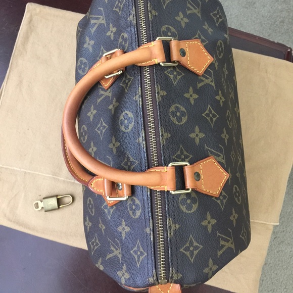Sold in td..Authentic Louis Vuitton speedy 30 - Picture 4 of 4