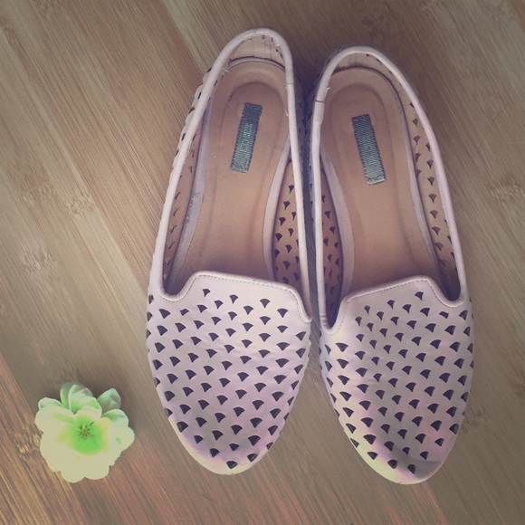Urban Outfitters light pink flats🌸