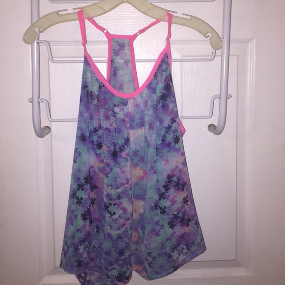 Vera wang tank top
