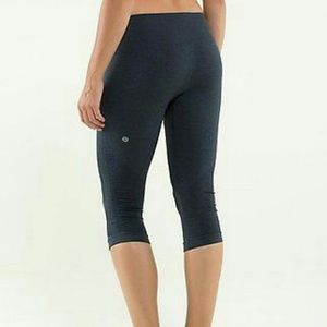 Lululemon In The Flow Crop II