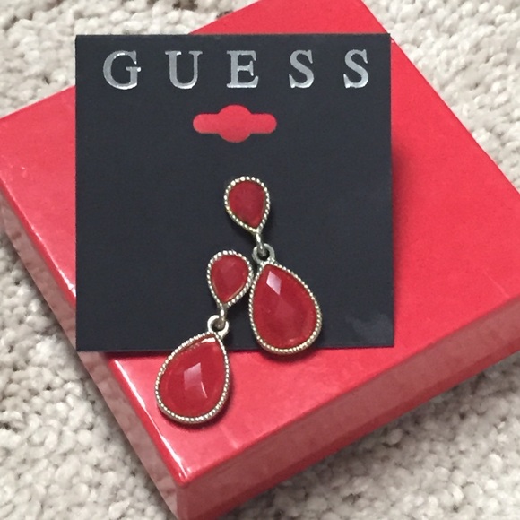 NWOT Guess Red Droplet Earrings