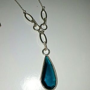 Gorgeous blue stone necklace