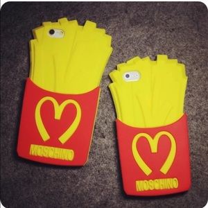 NWT Moschino IPHONE 6 Case