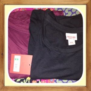 2 Mossimo  crop tees!