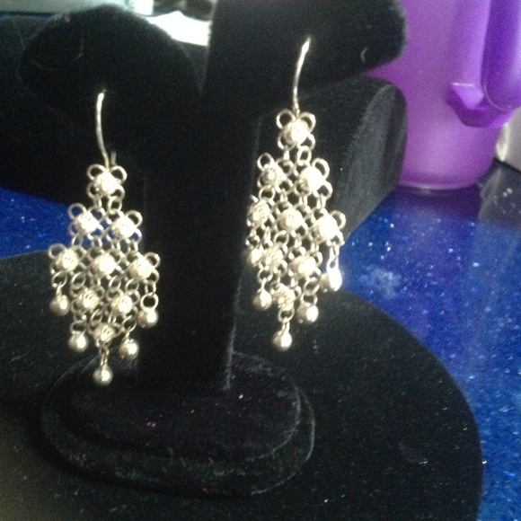 Jewelry - Beautiful movement to these flexible 925 sterling Jewelry - Beautiful movement to these flexible 925 sterling
