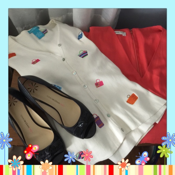 Cardigan With Purses!👛👝👜 - Picture 4 of 4