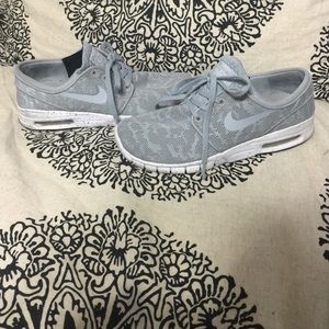 Janoski running shoes