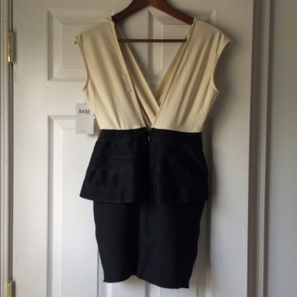 ❗️PRICE DROP 🎀 New! Peplum dress - Picture 3 of 4