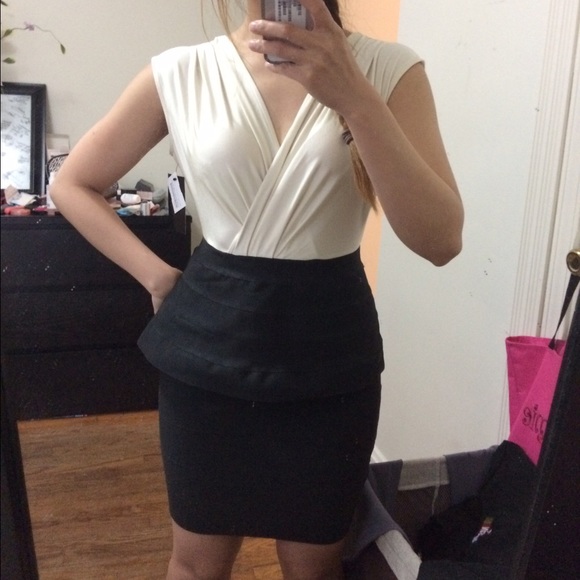 ❗️PRICE DROP 🎀 New! Peplum dress - Picture 4 of 4