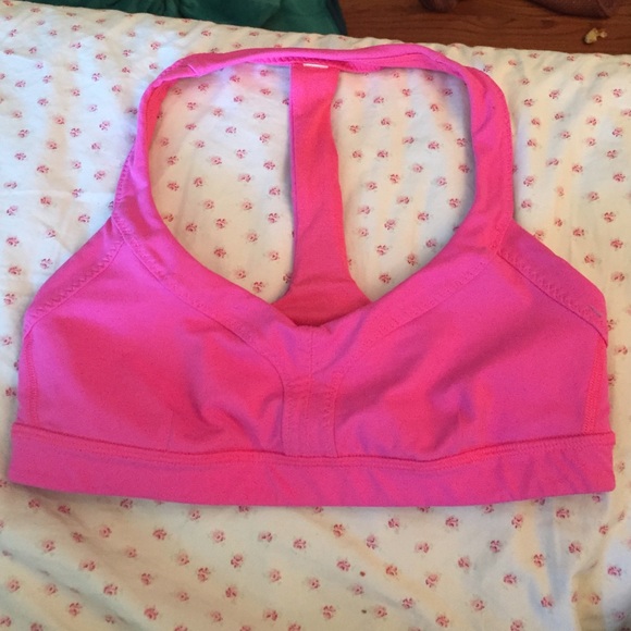 pink lululemon sports bra