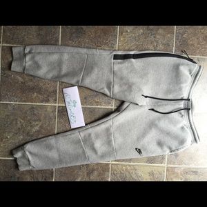 Nike Tech Sweatpants
