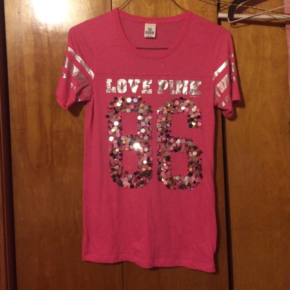 VS shirt with glitter lettering