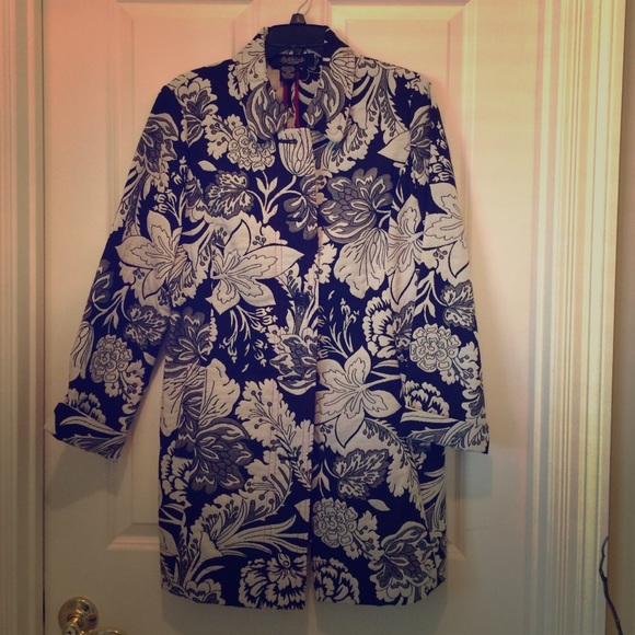 Peck & Peck b&w thigh-length floral jacket/coat