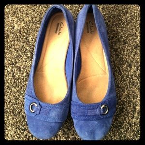 Clarks blue flats
