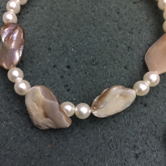 Shell &Pearl Set - Picture 2 of 4