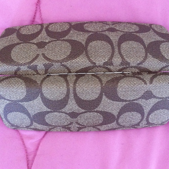 Hard shell Eye glass case,. - Picture 3 of 3