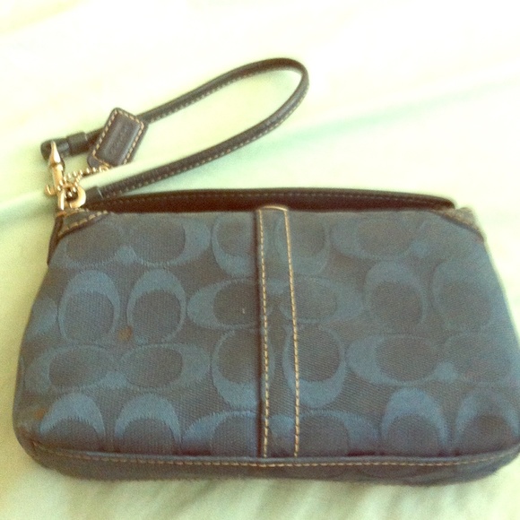 Coach Wristlet (biggest size) - Picture 1 of 7