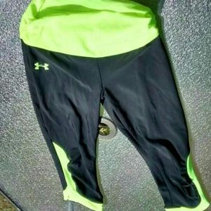 Under armor capris!