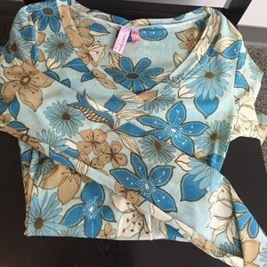 Long sleeve Sweet Pea top