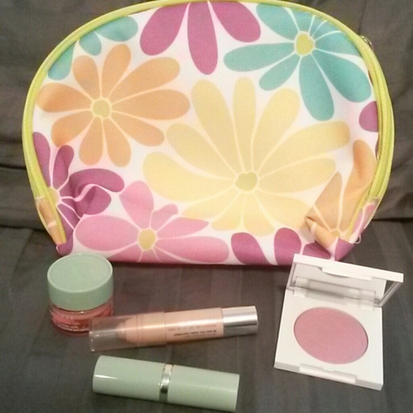 🆕 Clinique bundle