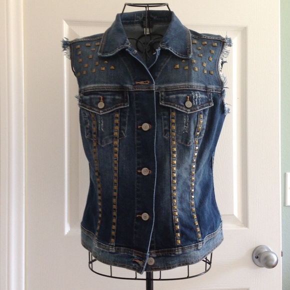 💗💗Super cute Studded Victoria's Secret Vest💗💗