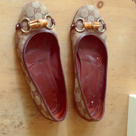 Gucci flats