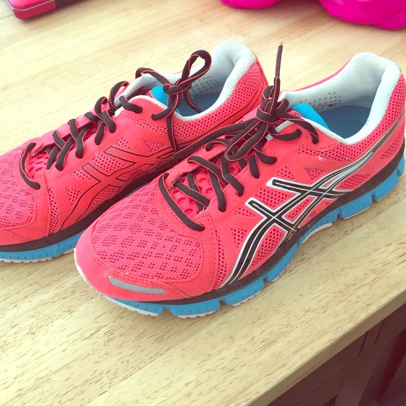 Asics Running Shoe - Very New